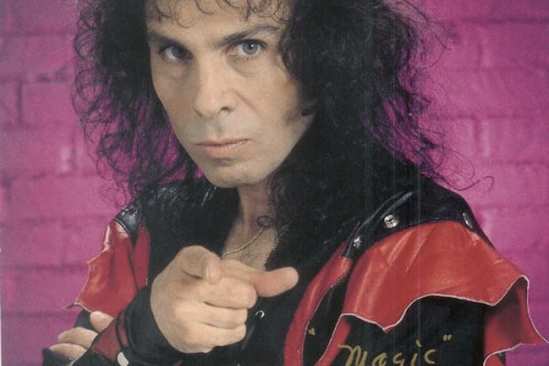 Στη μνήμη του Ronnie James Dio!