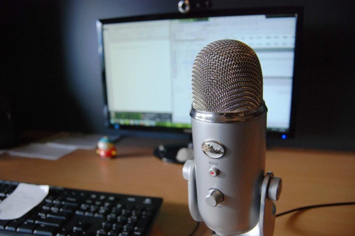 Τι μικρόφωνο να αγοράσω για ηχογράφηση φωνής με PC;