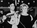 Νταλάρας Γιώργος & Καίτη Γκρέυ
Στις "Χάντρες", σε ηλικία 15 ετών (1965-66)